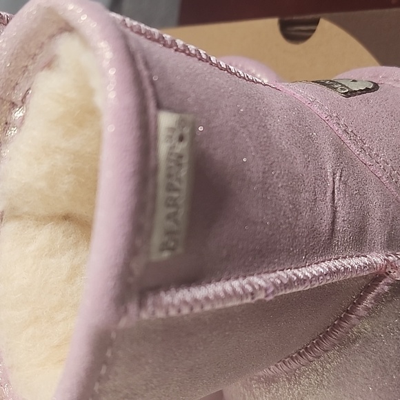 Bearpaw - Picture 4 of 5